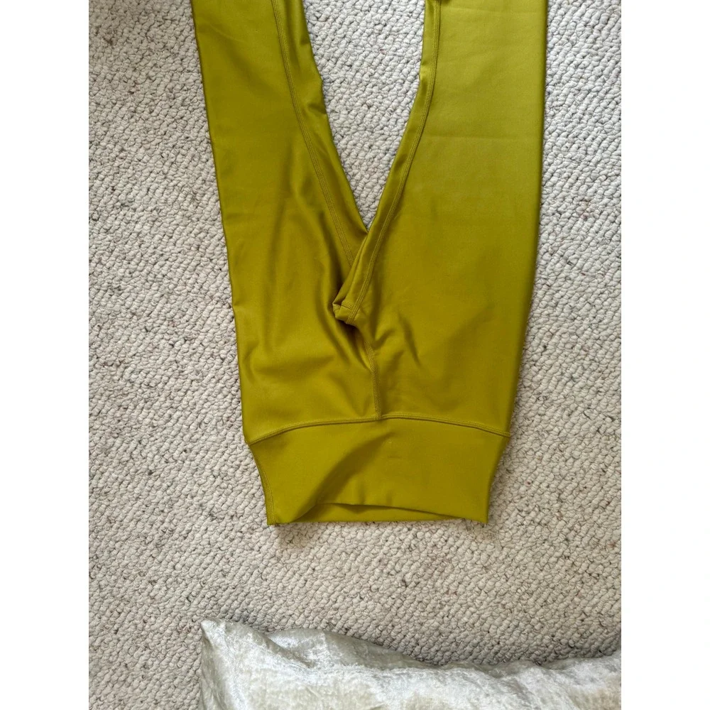 Alo Yoga Women's Green‎ Yellow Airlift High Waist Chartreuse Leggings Size Small